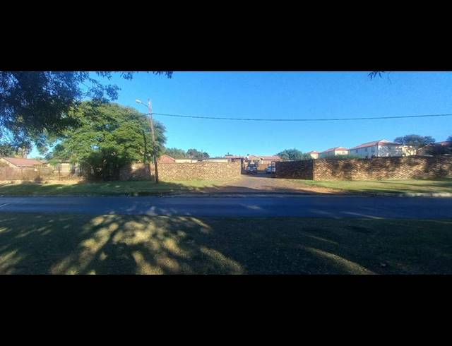 FARM FOR SALE IN GROBLERPARK EXT